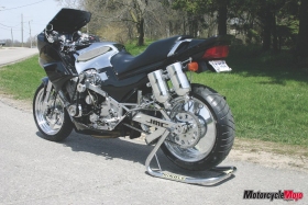 Motorcycle-Mojo_Black-Sunshine